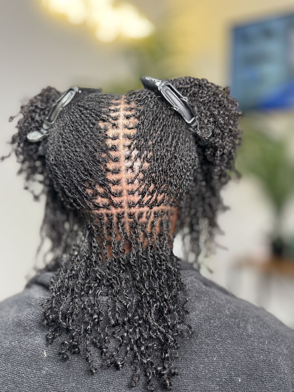 Fresh Microlocs installation with precise parting
